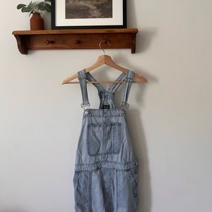 Light Wash Gap Overalls / Size S
